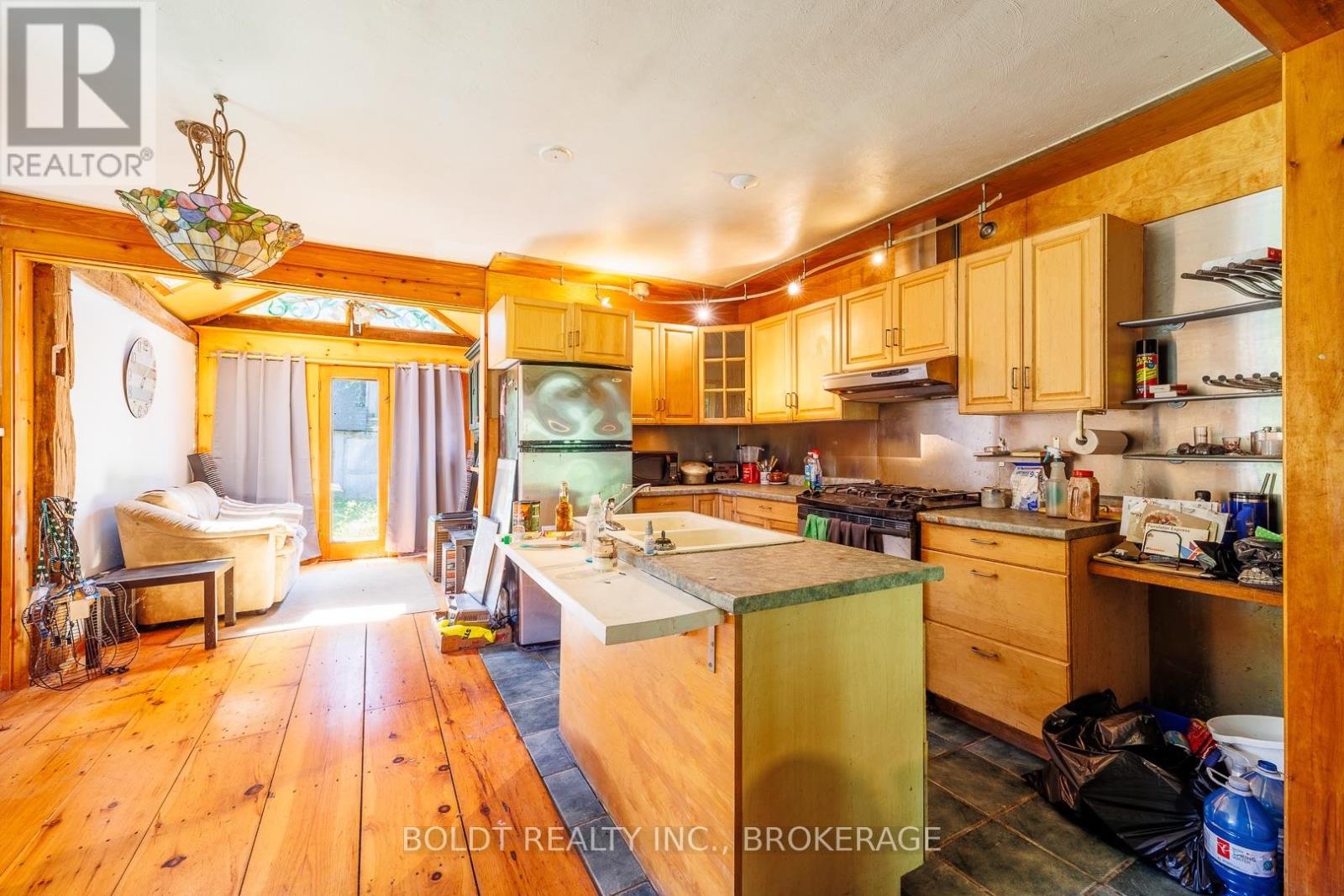 10569 MAPLEWOOD DRIVE - Image 8