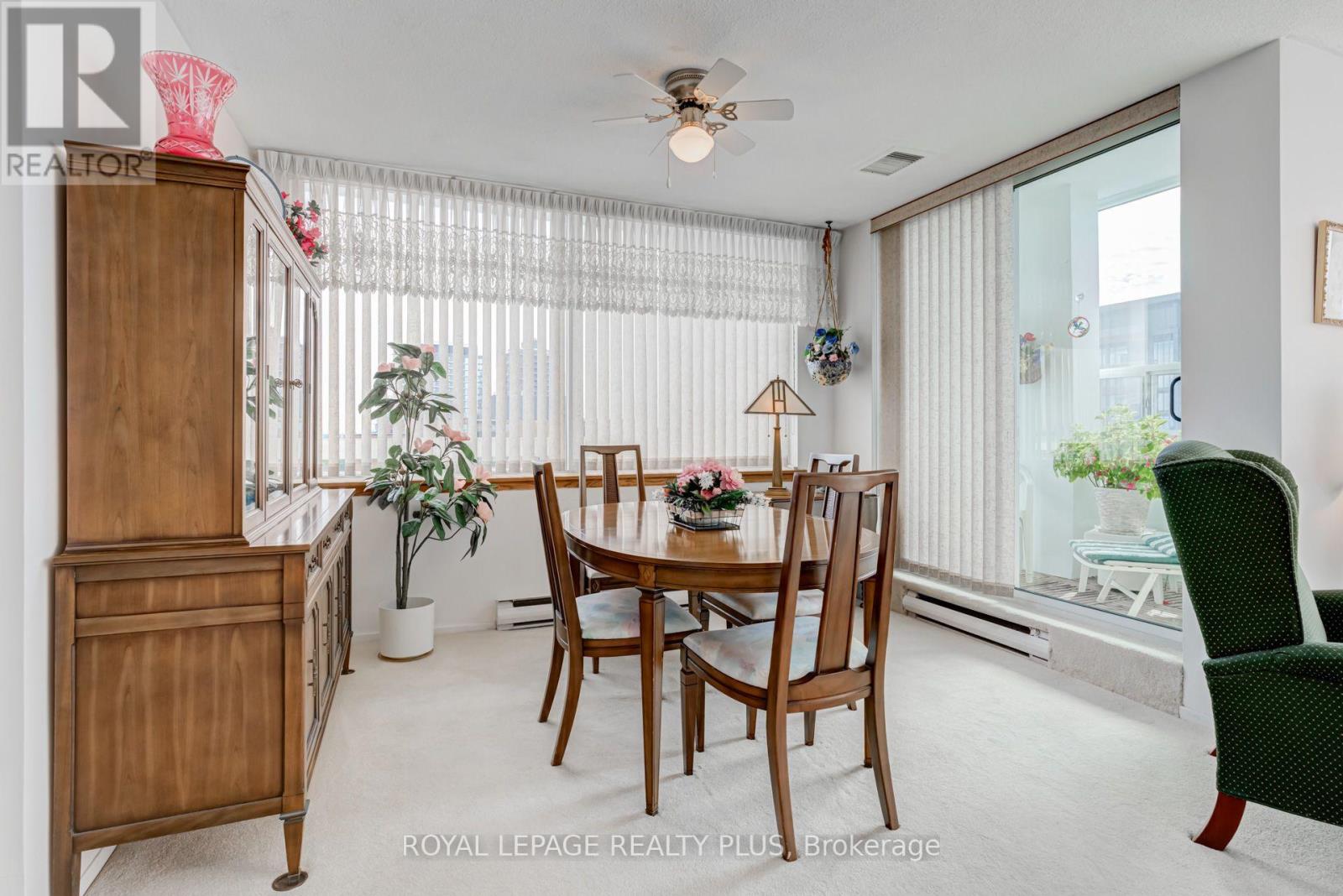 #PH 4 39 STAVEBANK ROAD N - 11
