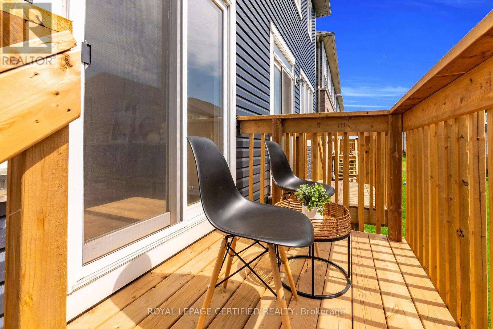 101 MCGILL AVENUE - 13