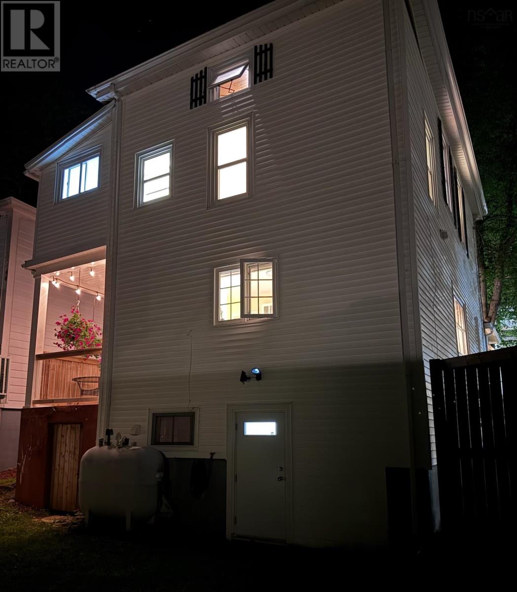24 Queen Street - 49