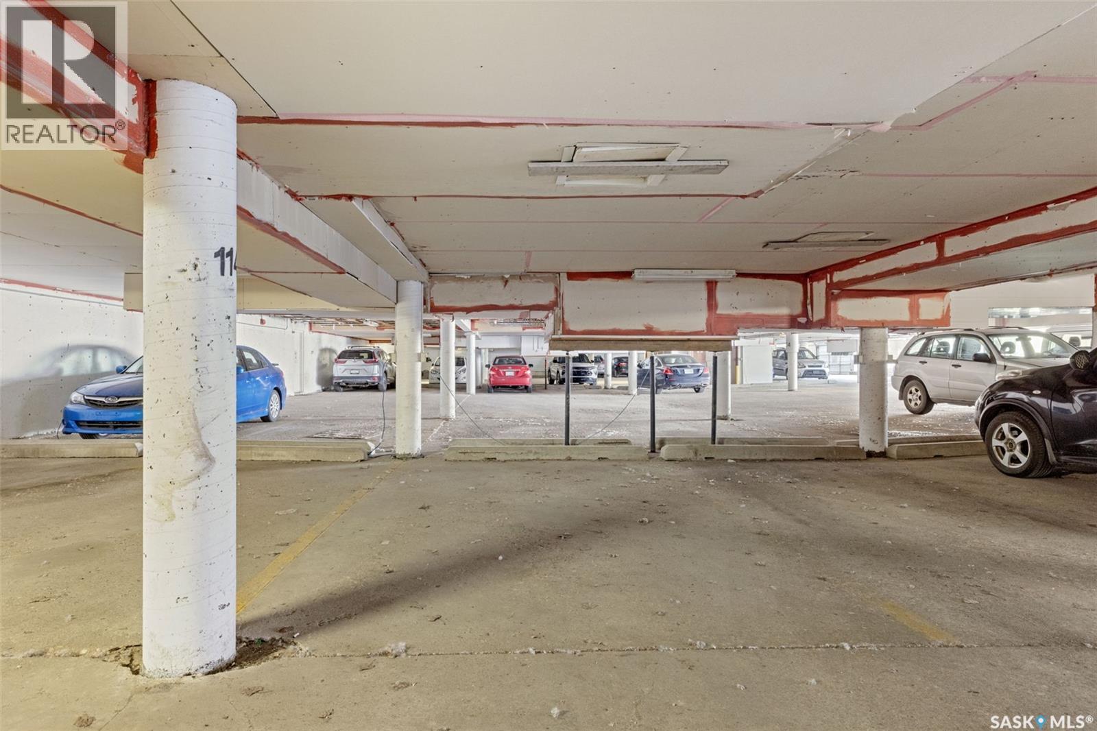 #114 2315 McIntyre STREET - 21