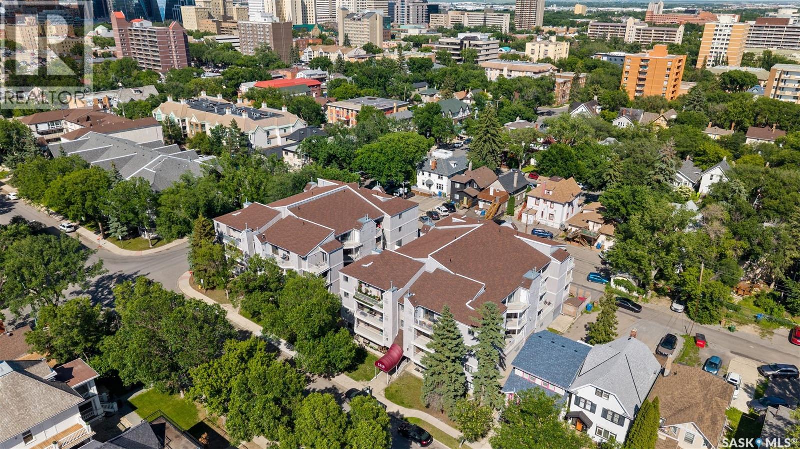 #114 2315 McIntyre STREET - 22