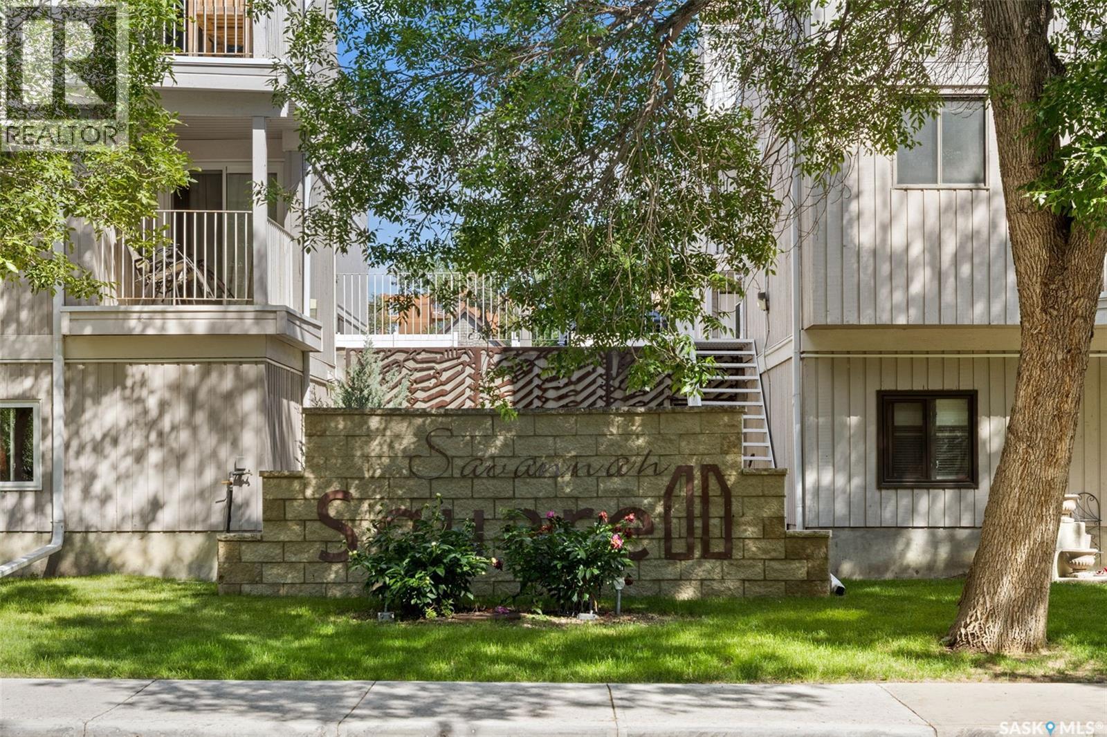 #114 2315 McIntyre STREET - 23