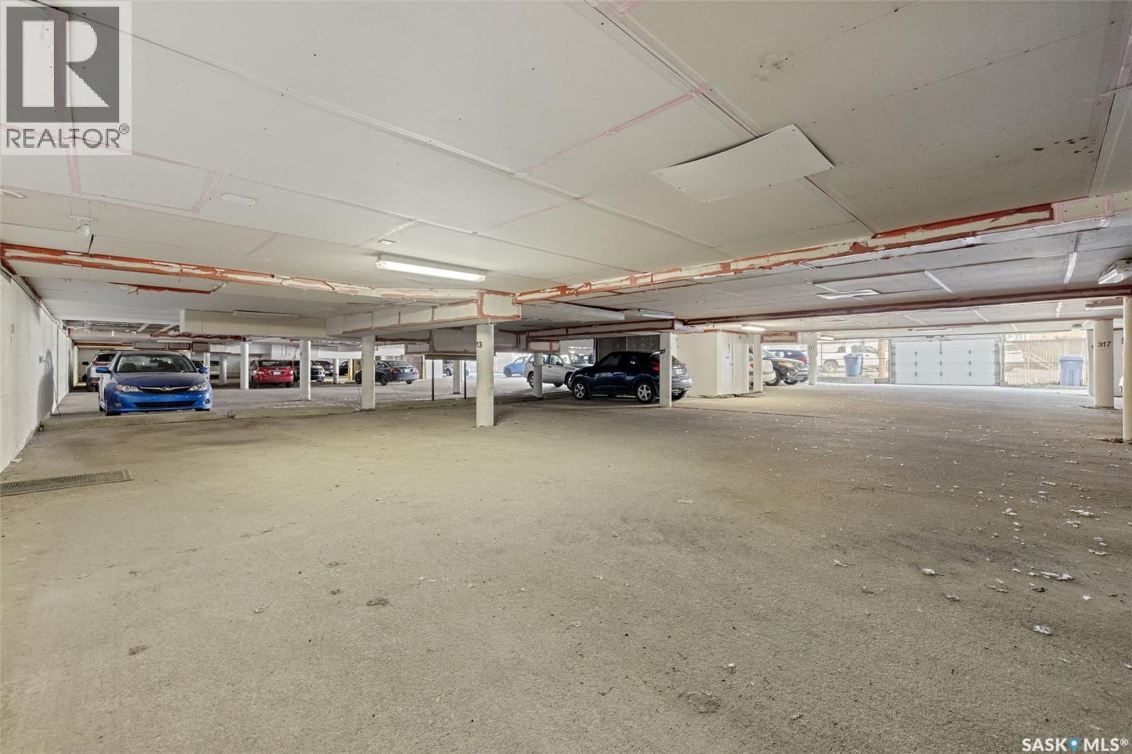 #114 2315 McIntyre STREET - 24