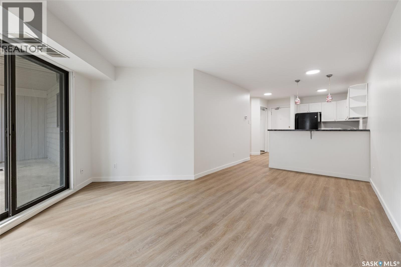 #114 2315 McIntyre STREET - 9