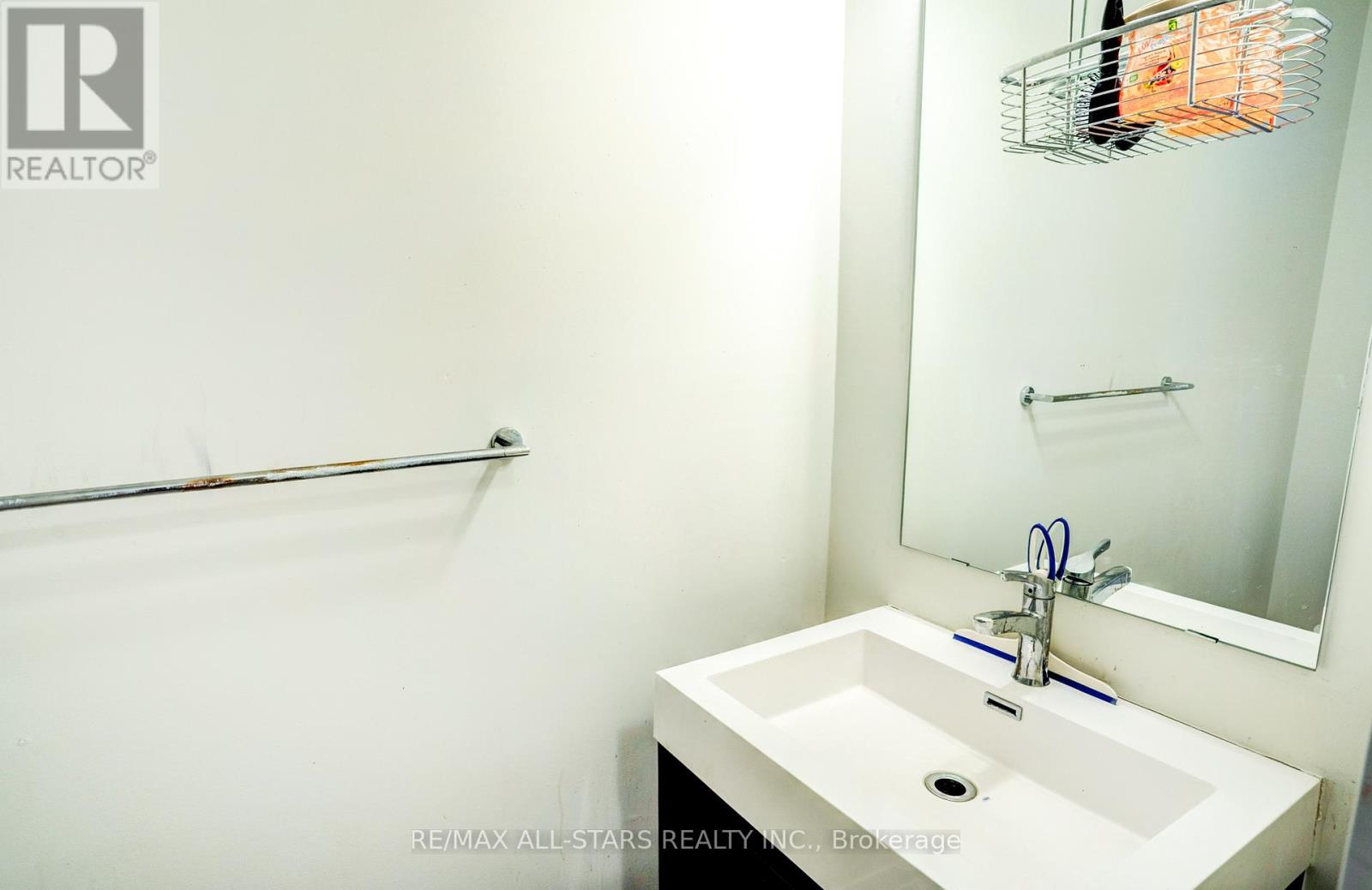 ##904 1865 PICKERING PARKWAY - 16
