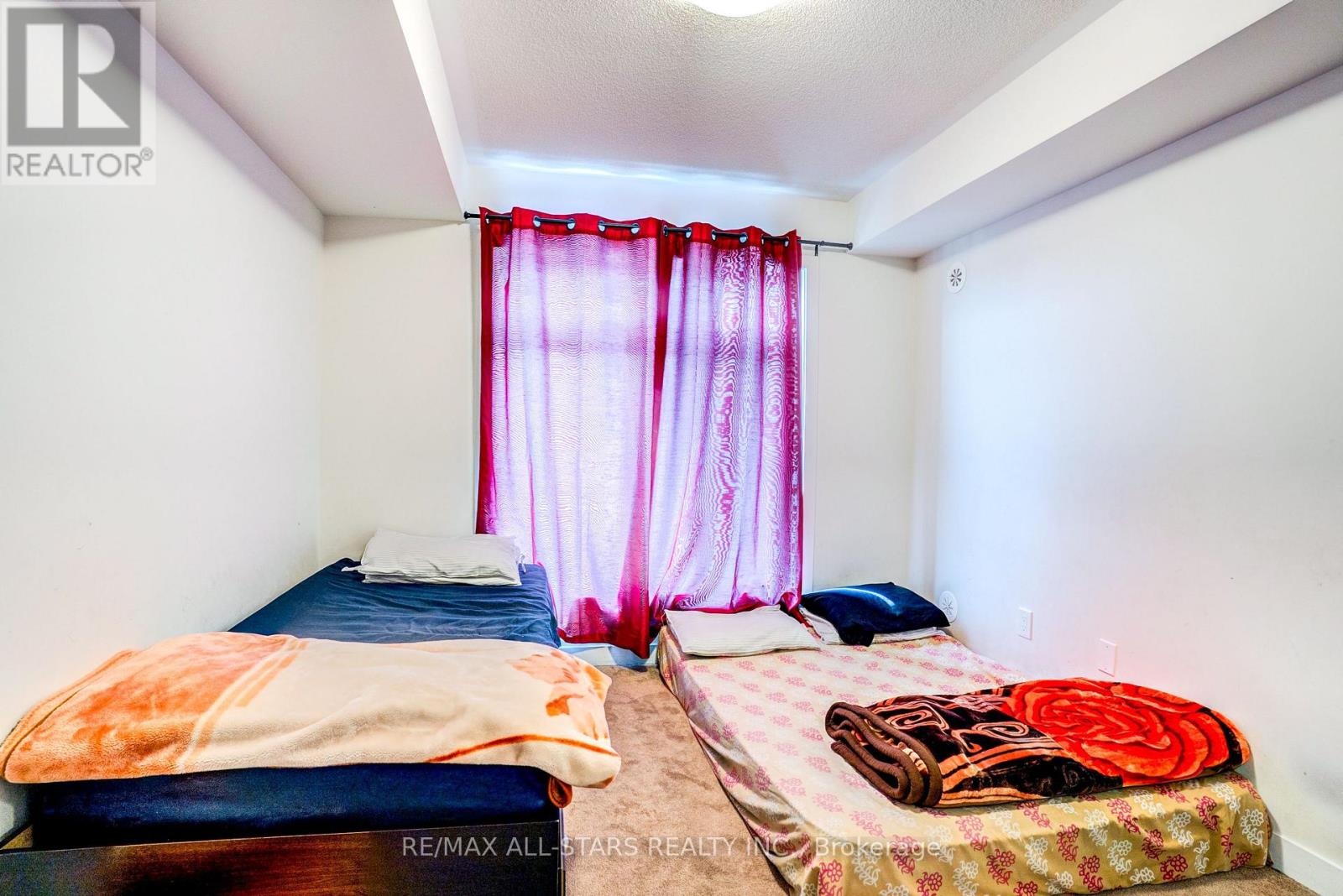 ##904 1865 PICKERING PARKWAY - 18