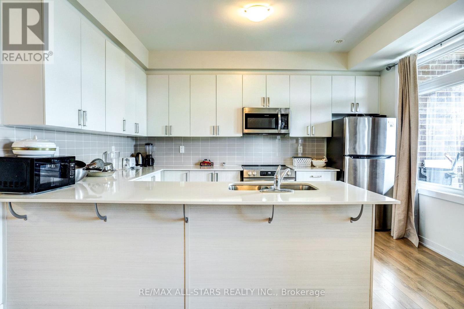 ##904 1865 PICKERING PARKWAY - Image 12