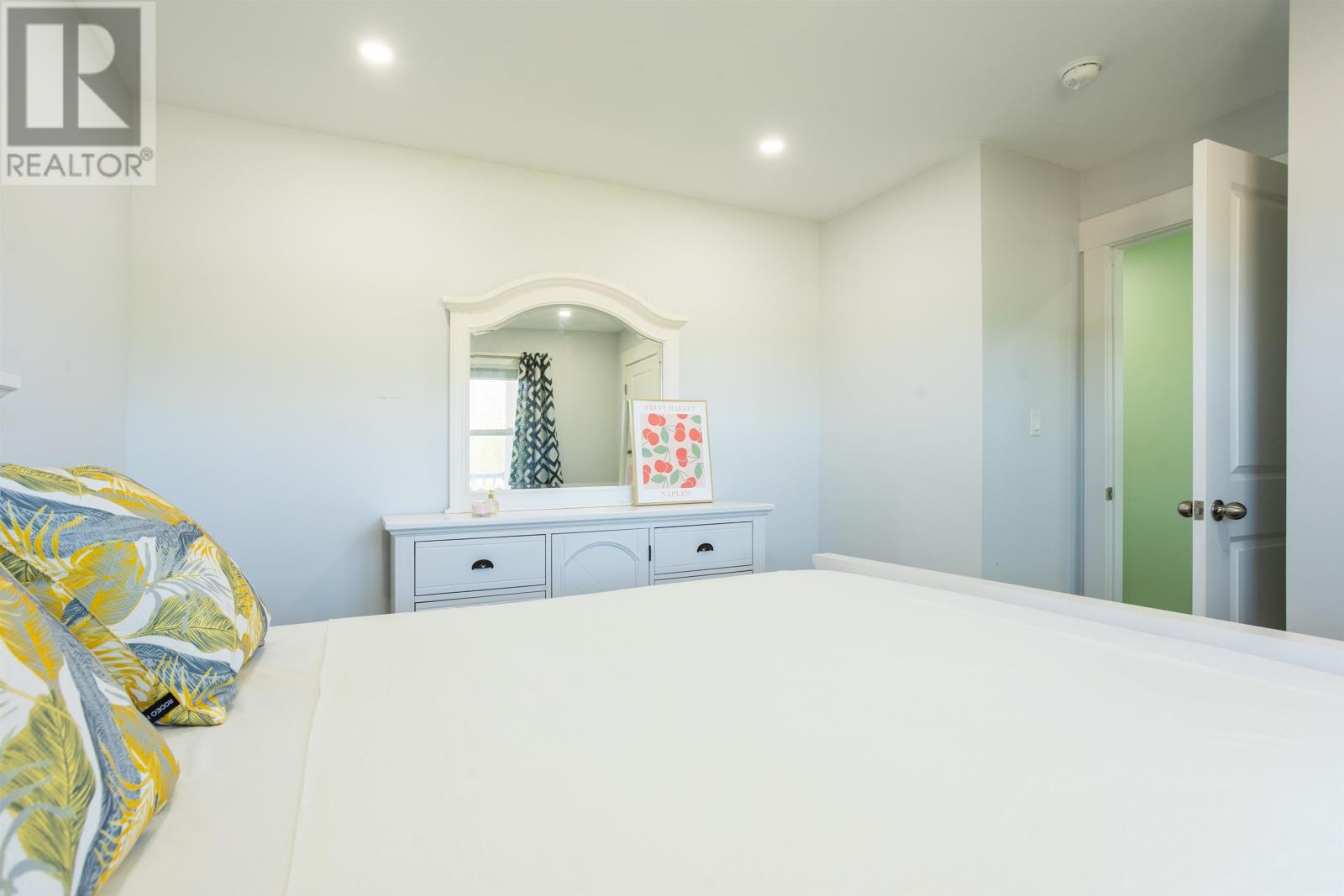 250 Hollis Avenue - 19
