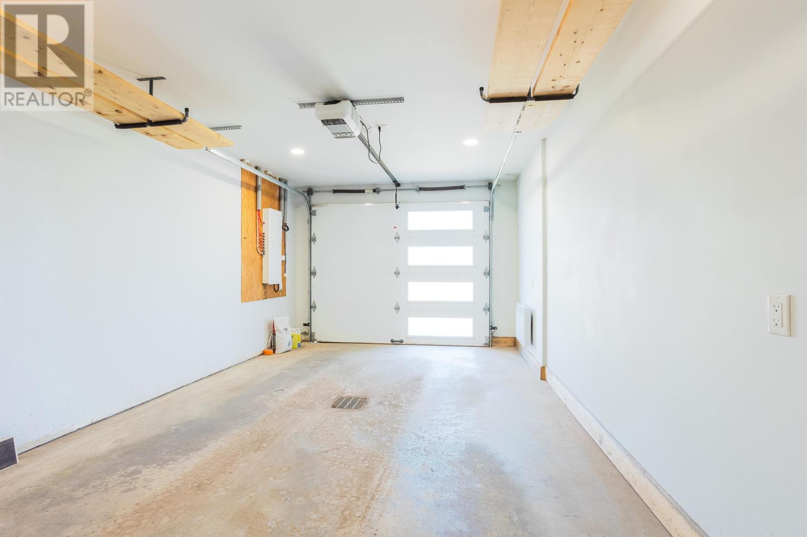 250 Hollis Avenue - 24