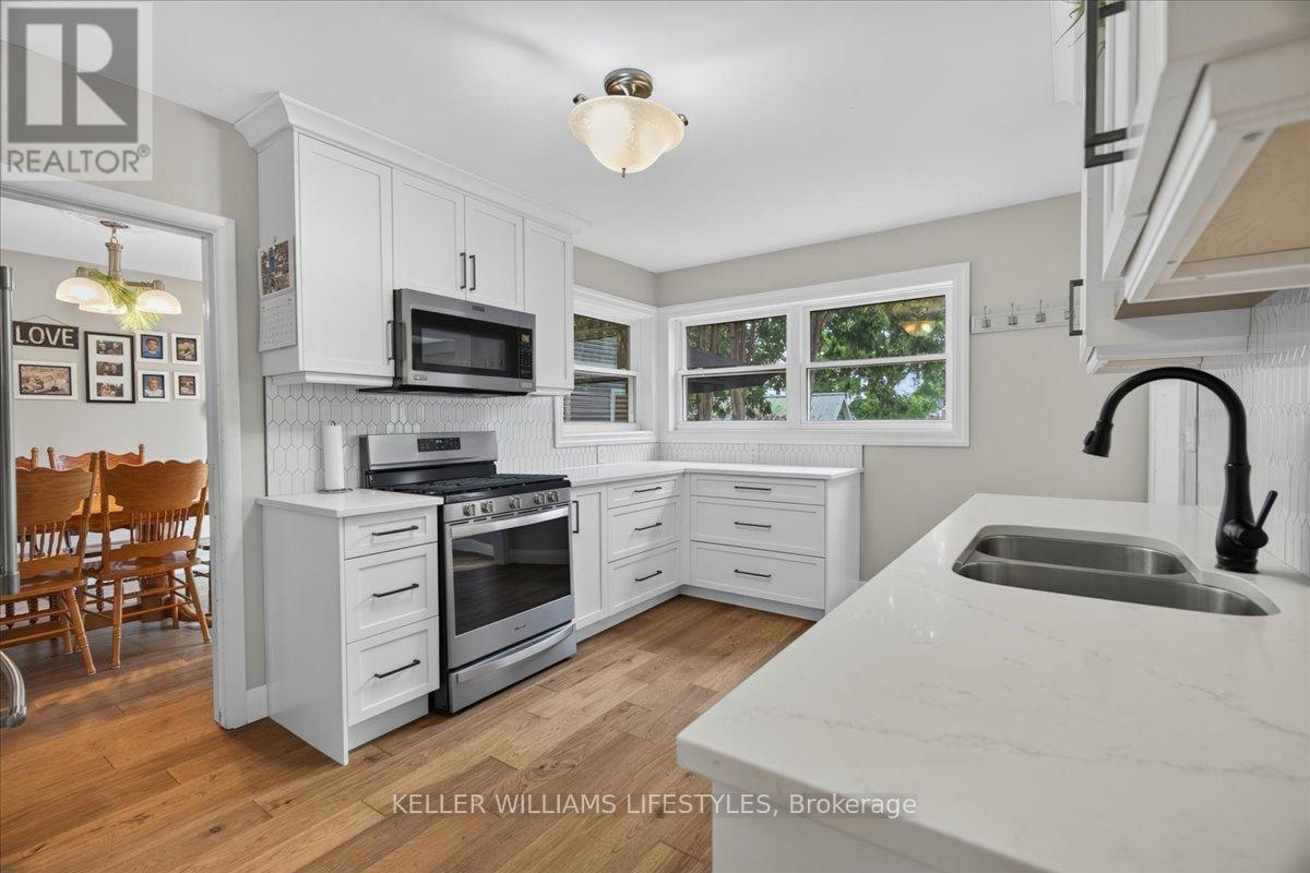 5 UNION STREET W - 10