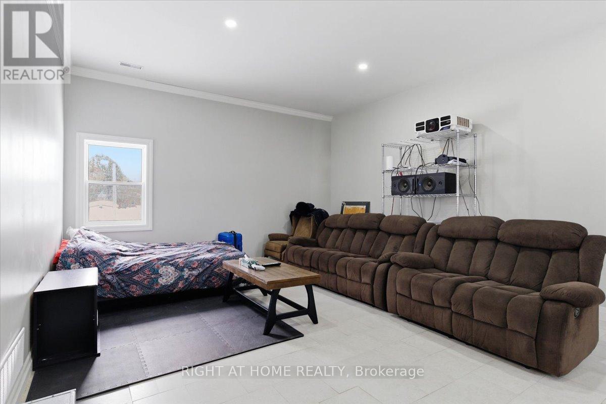 43 VICTORIA STREET - 23