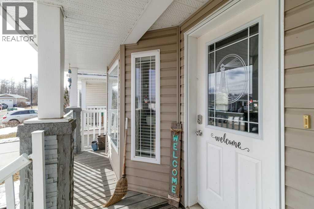6 Baywood Place - 26