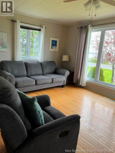 94 Chaleur Street - 36
