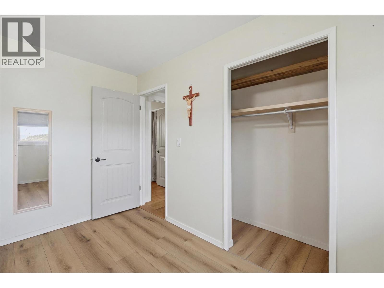 1675 SPRINGHAVEN PLACE Place - 33