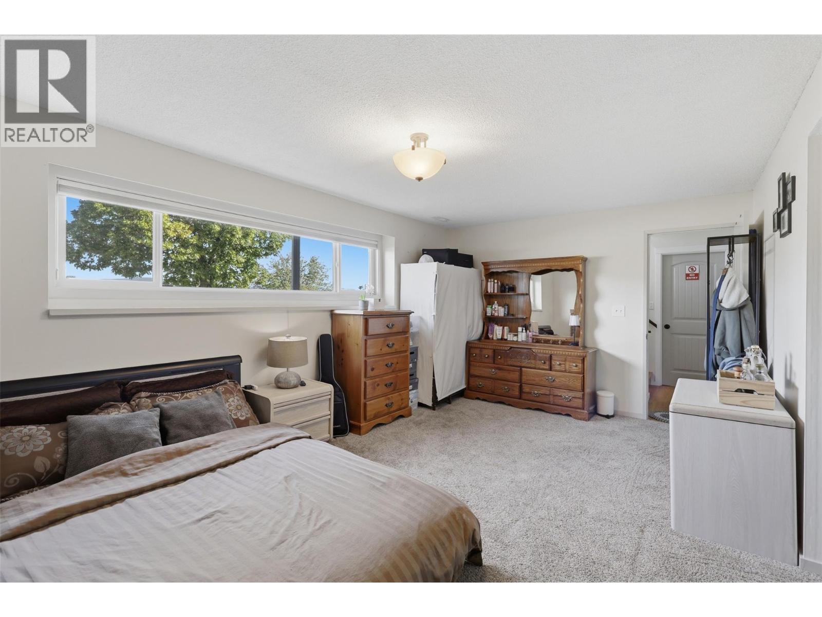 1675 SPRINGHAVEN PLACE Place - 48