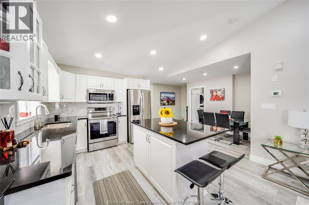 1977 KIRKLAND AVENUE - 19