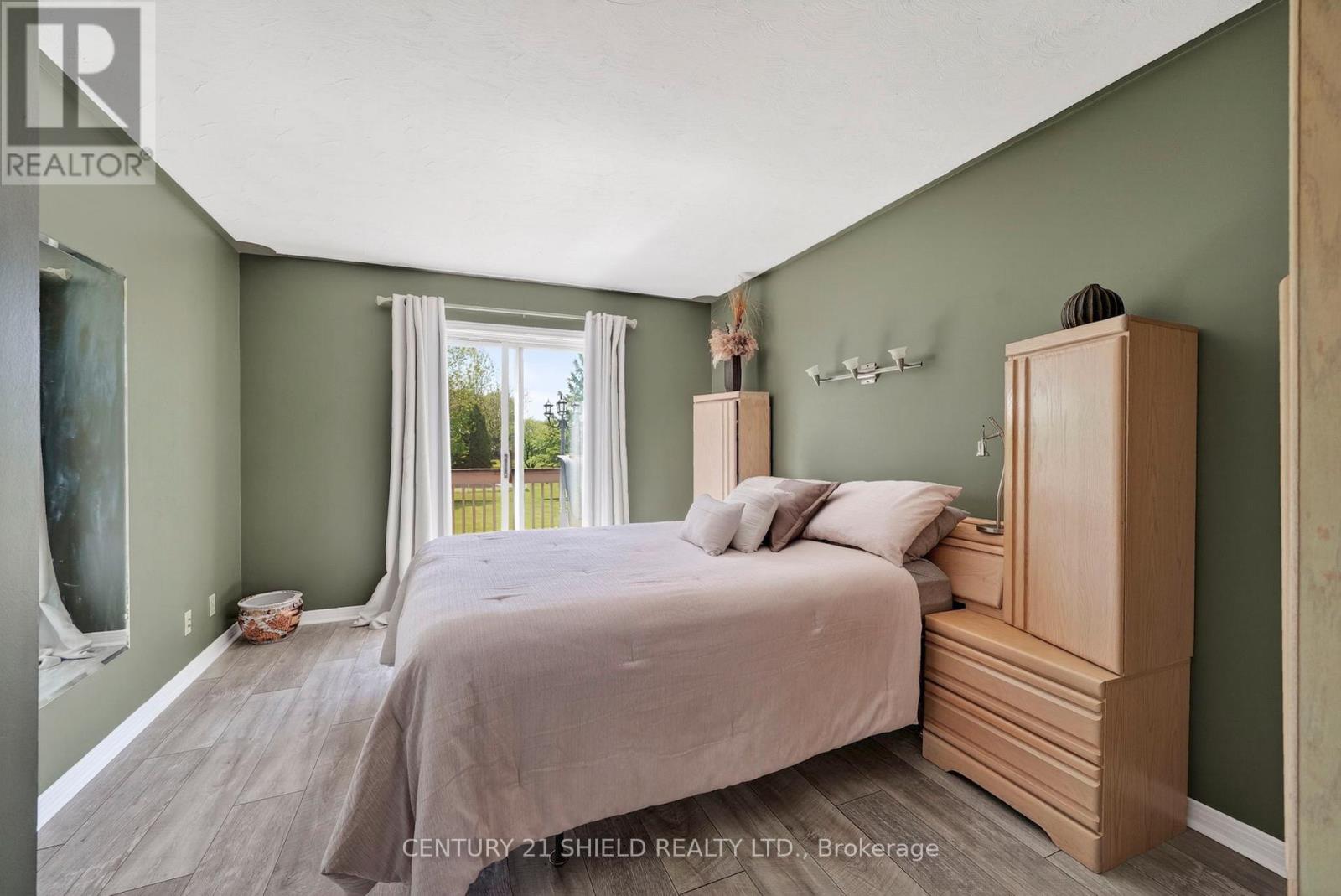 812 BRIARHILL AVENUE - 13