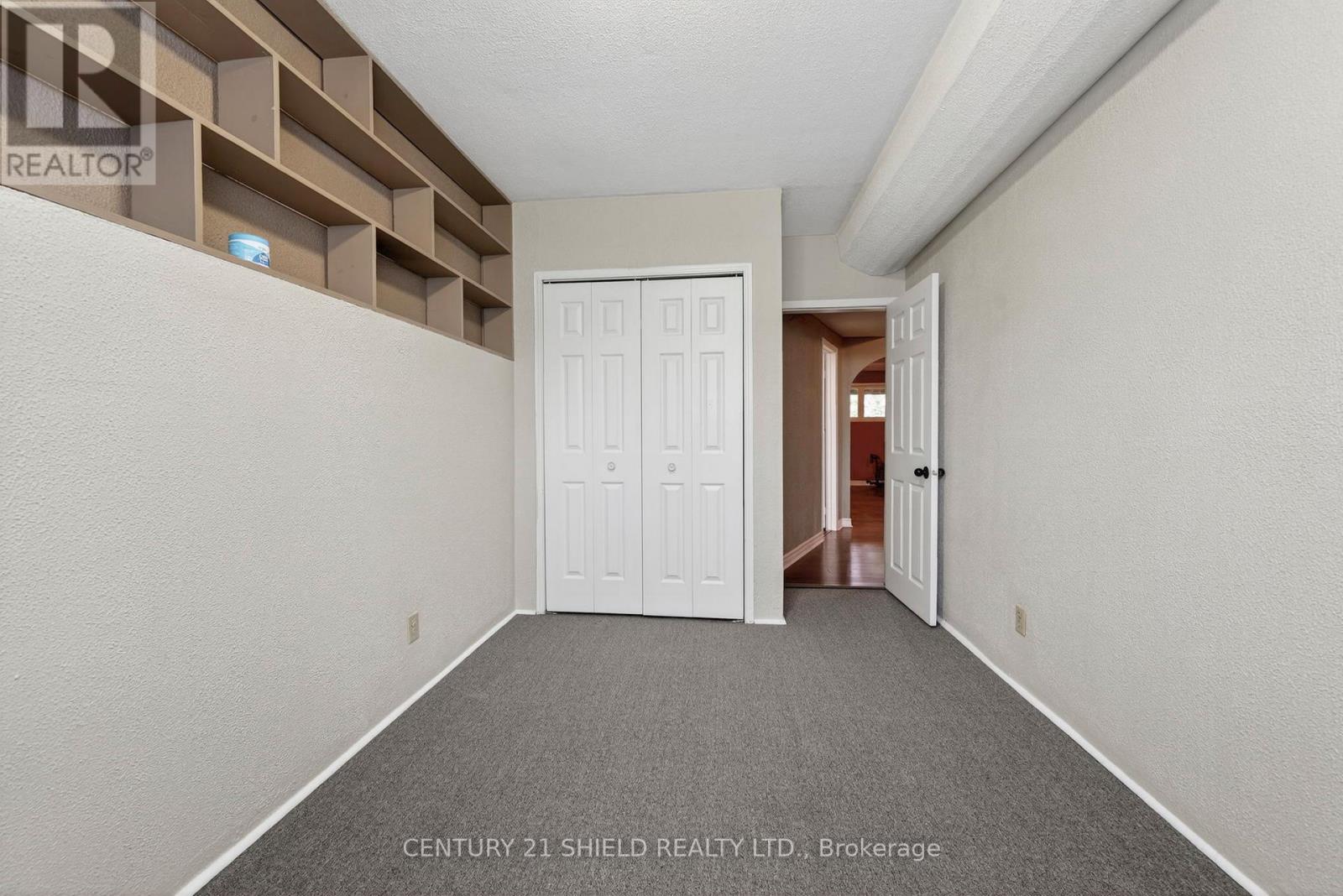 812 BRIARHILL AVENUE - 29