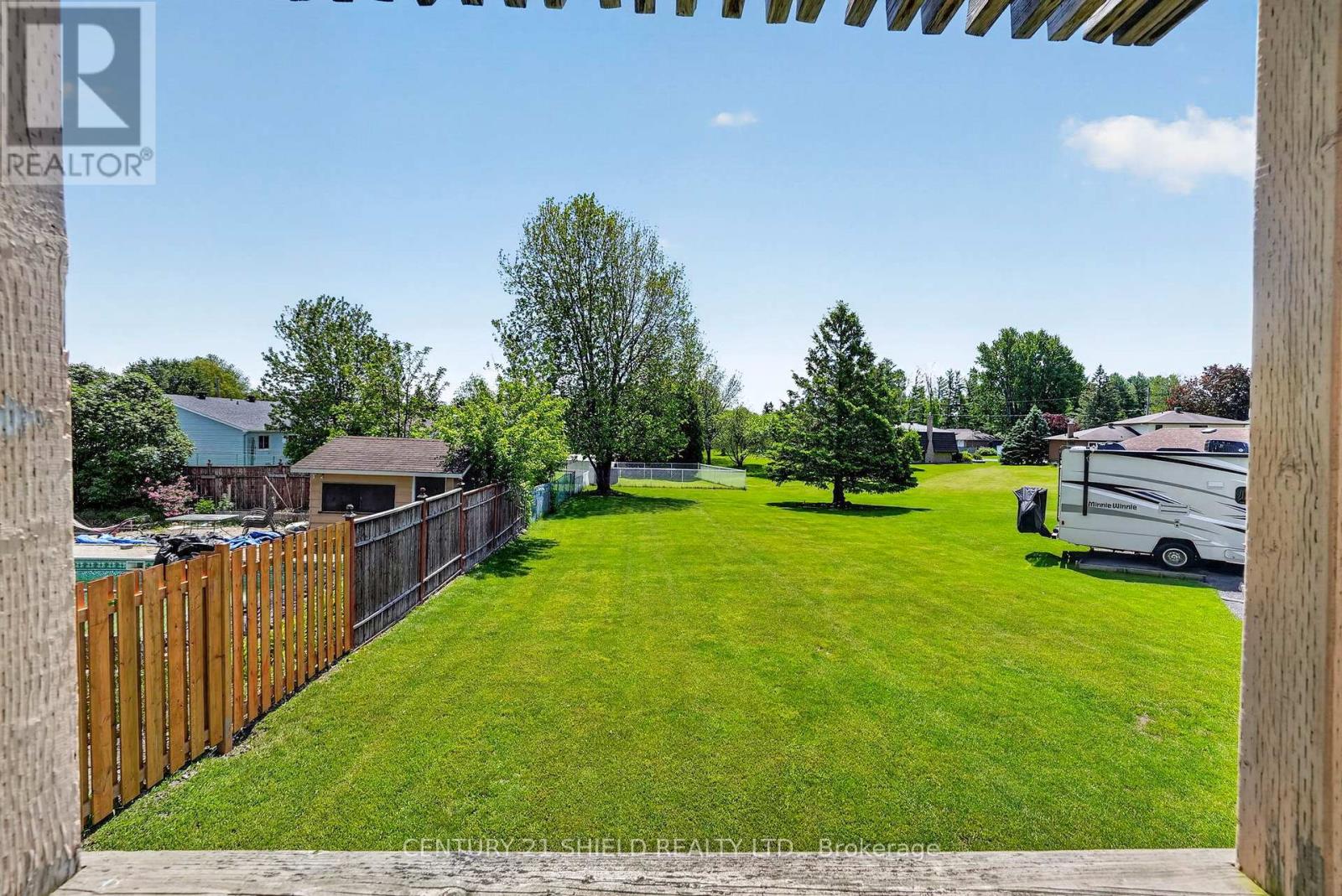 812 BRIARHILL AVENUE - 36