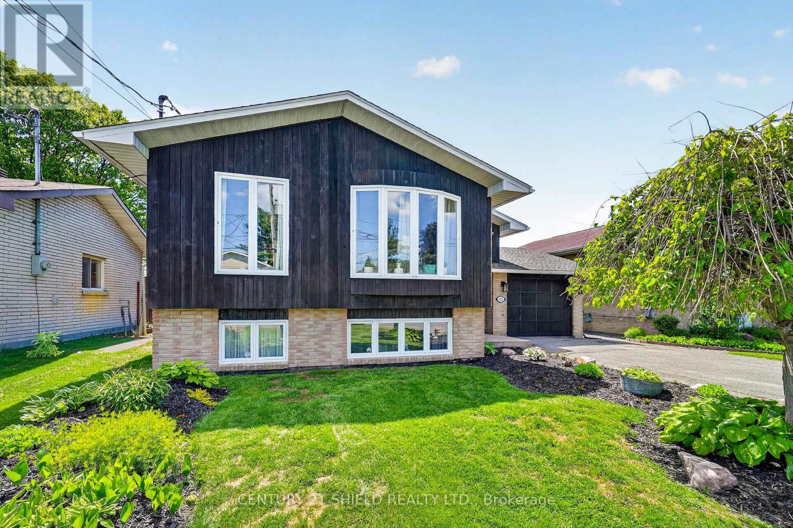 812 BRIARHILL AVENUE - 37