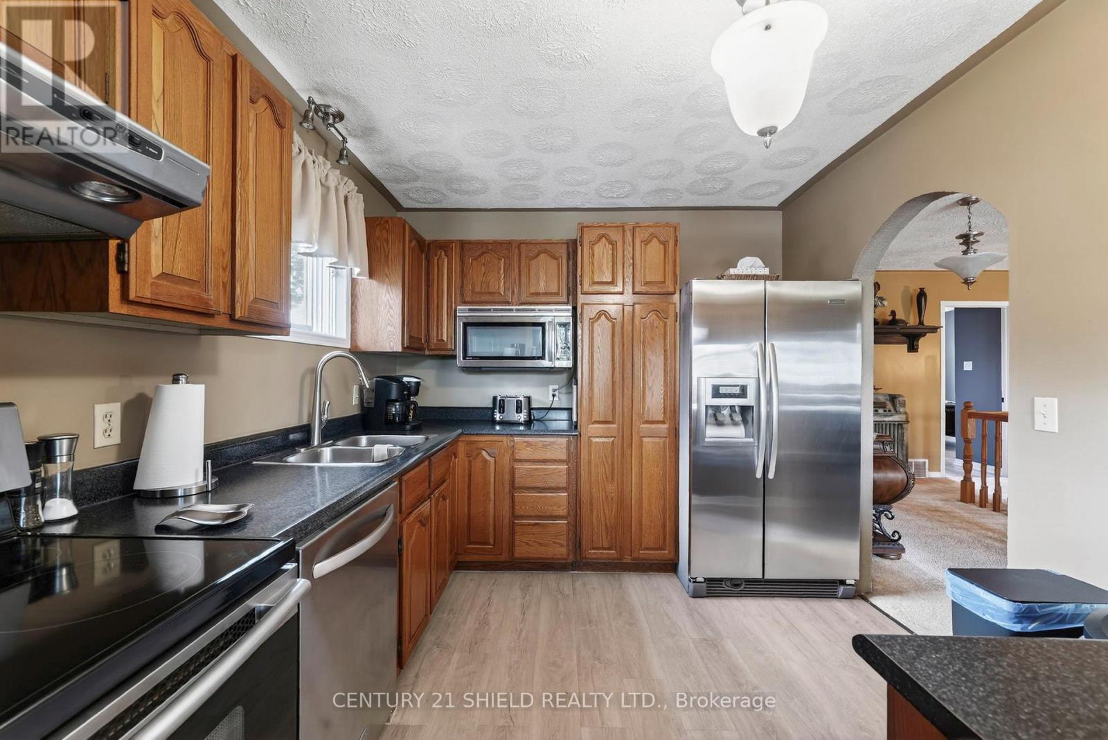 812 BRIARHILL AVENUE - 9