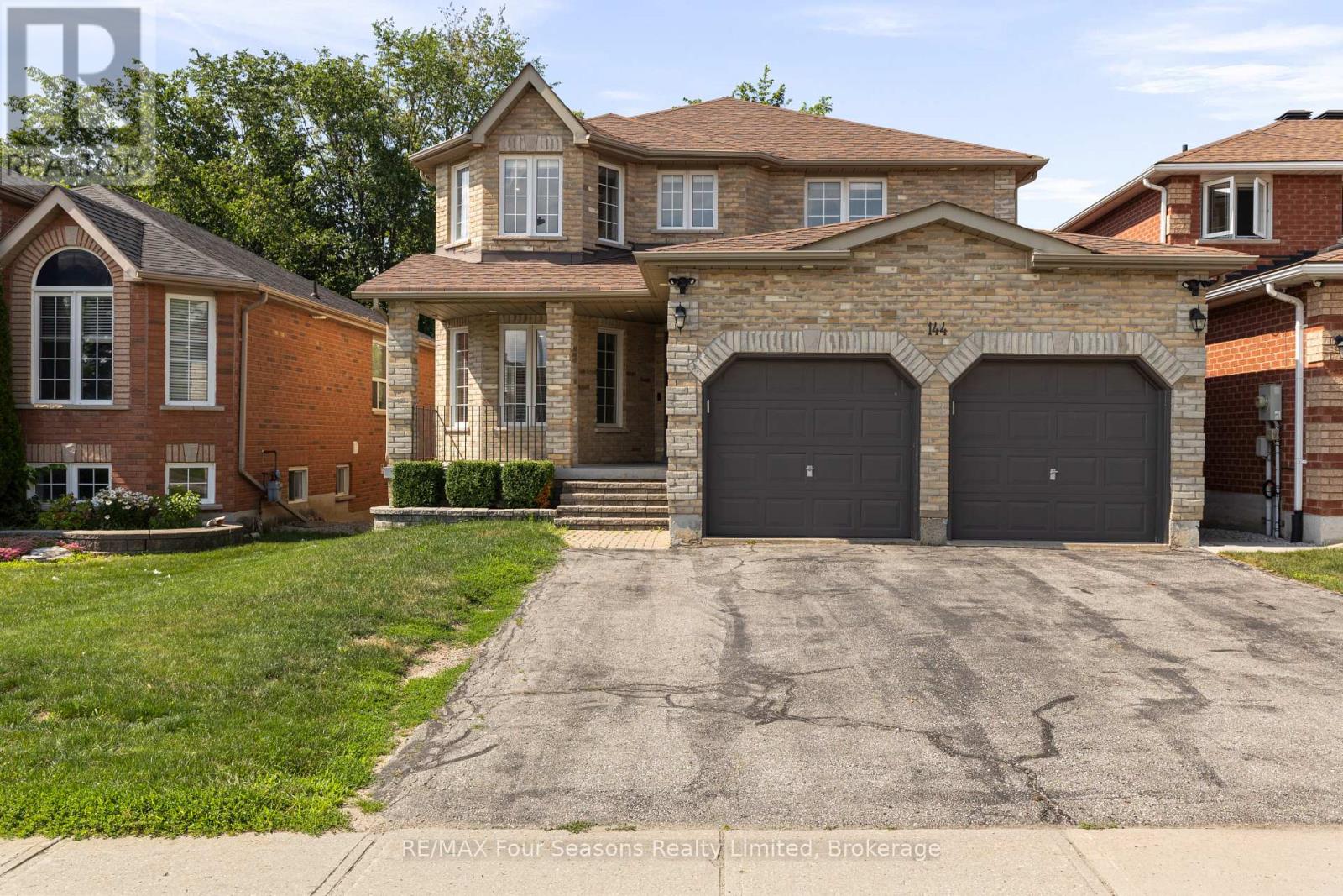144 COUNTRY LANE - 1