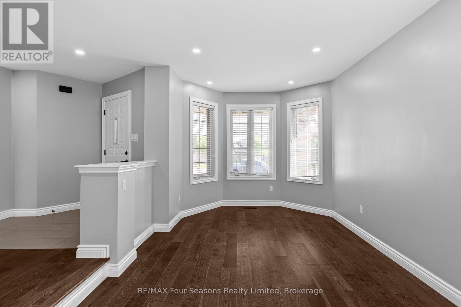 144 COUNTRY LANE - 13