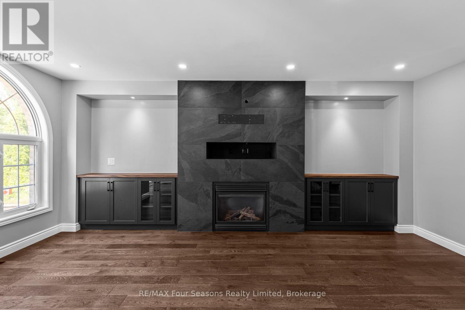 144 COUNTRY LANE - 17