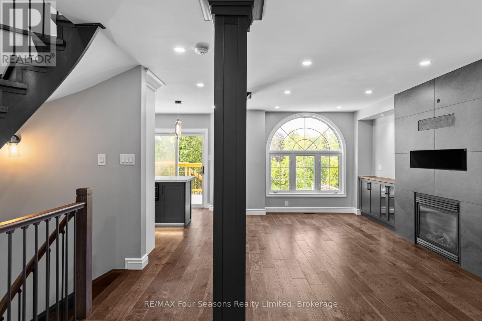 144 COUNTRY LANE - 18