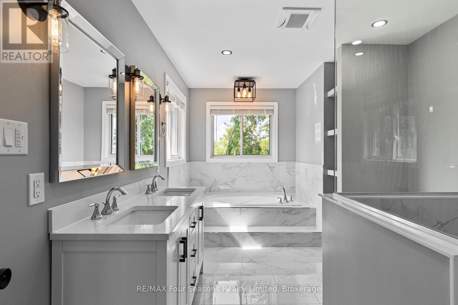 144 COUNTRY LANE - 24