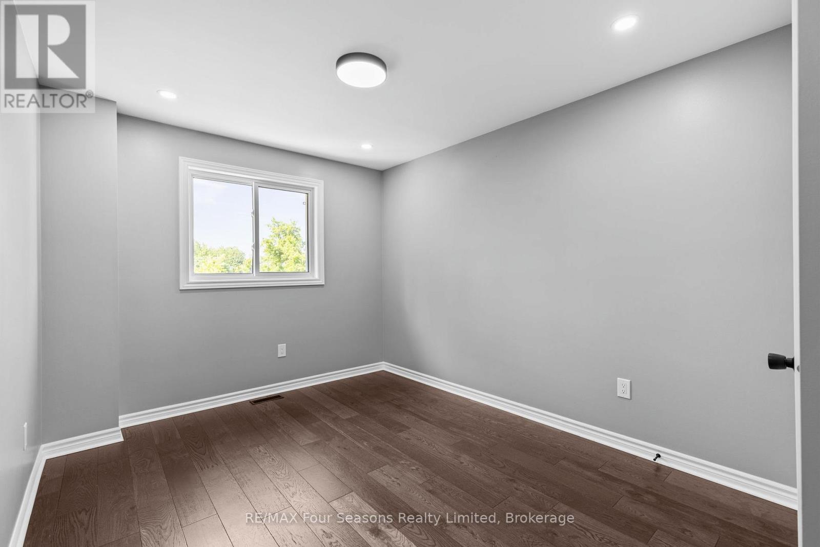 144 COUNTRY LANE - 26