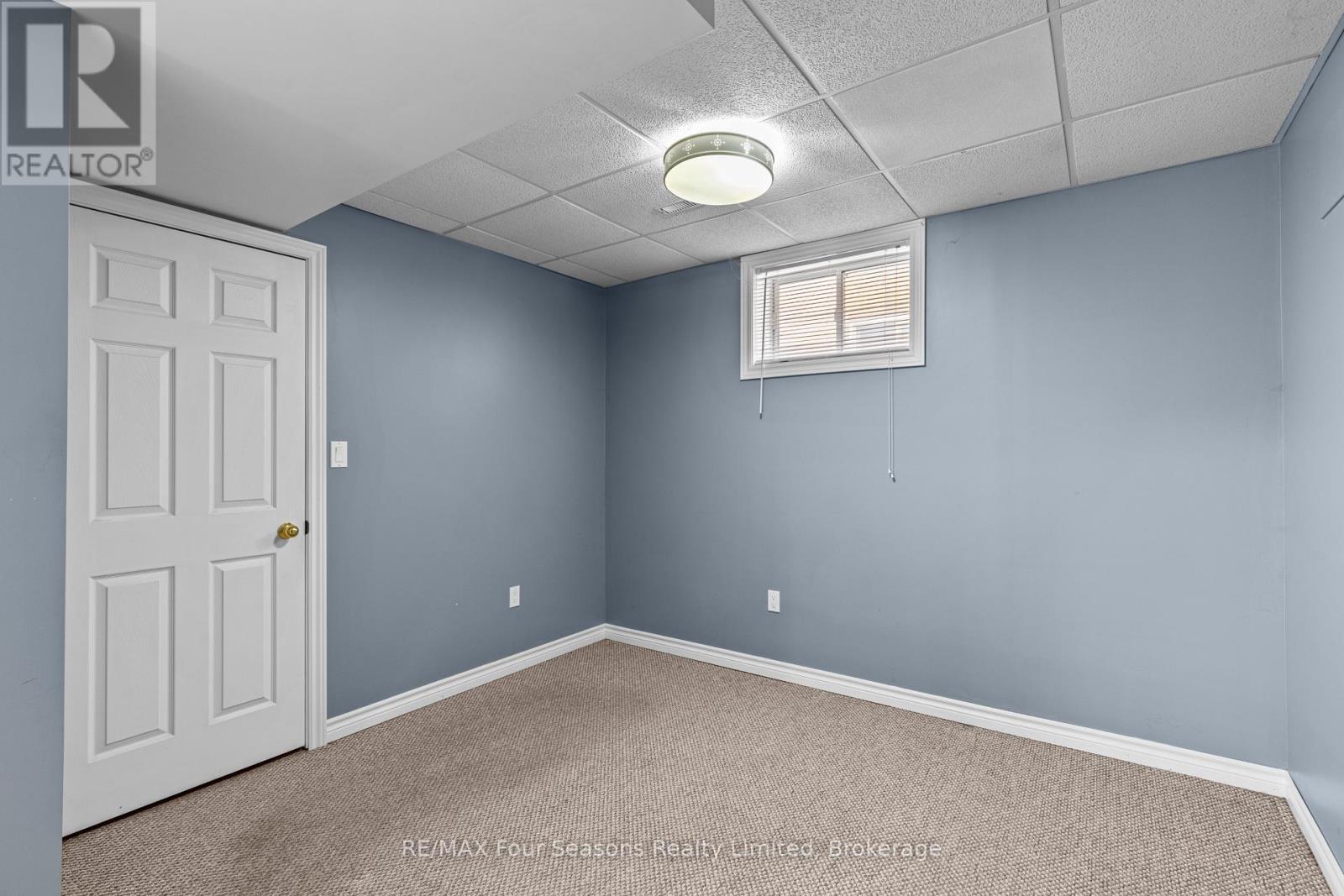 144 COUNTRY LANE - 29