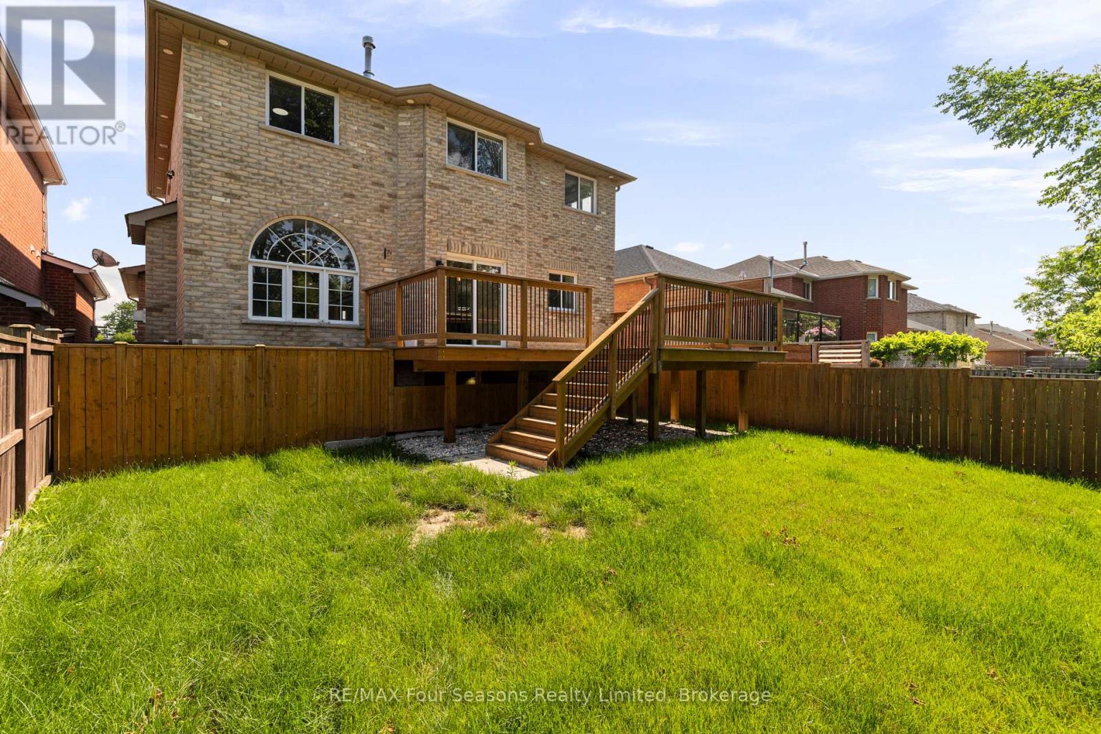 144 COUNTRY LANE - 35