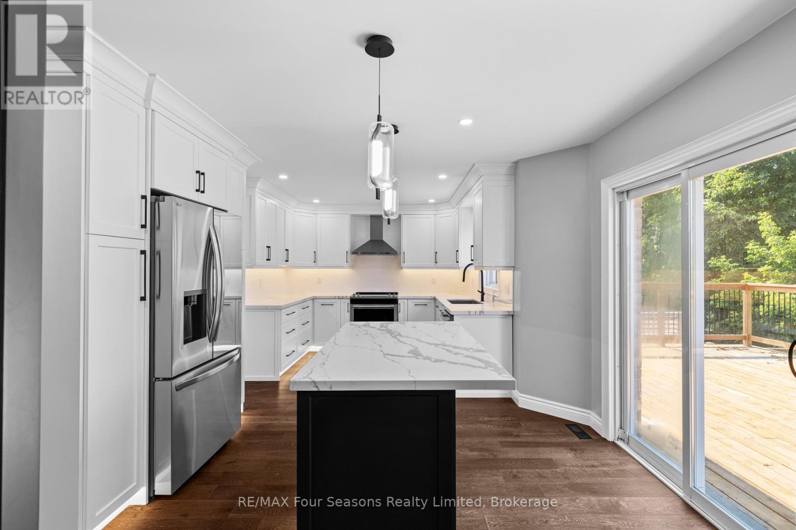 144 COUNTRY LANE - 7