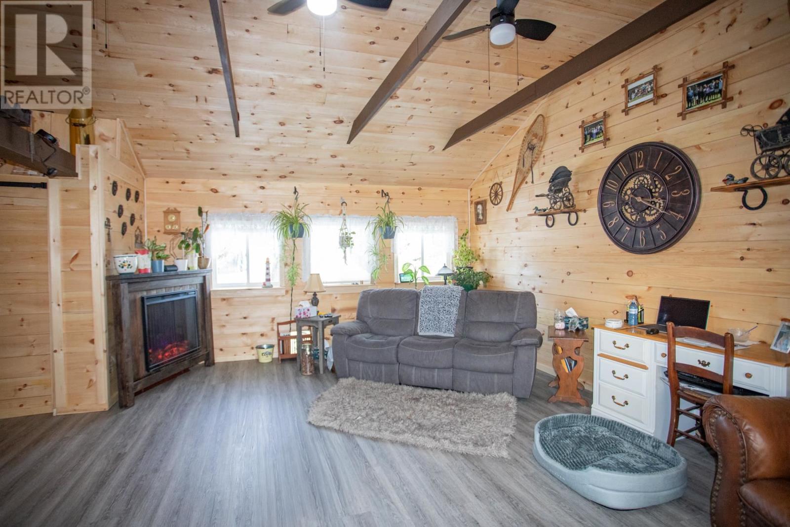 8 Wildwood DR - 11
