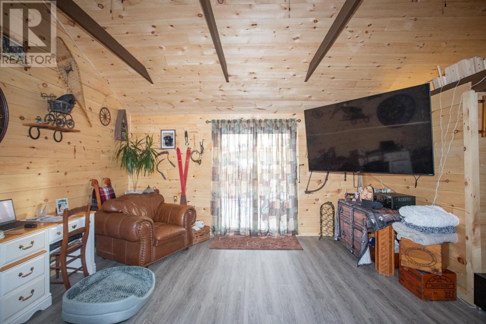 8 Wildwood DR - 10