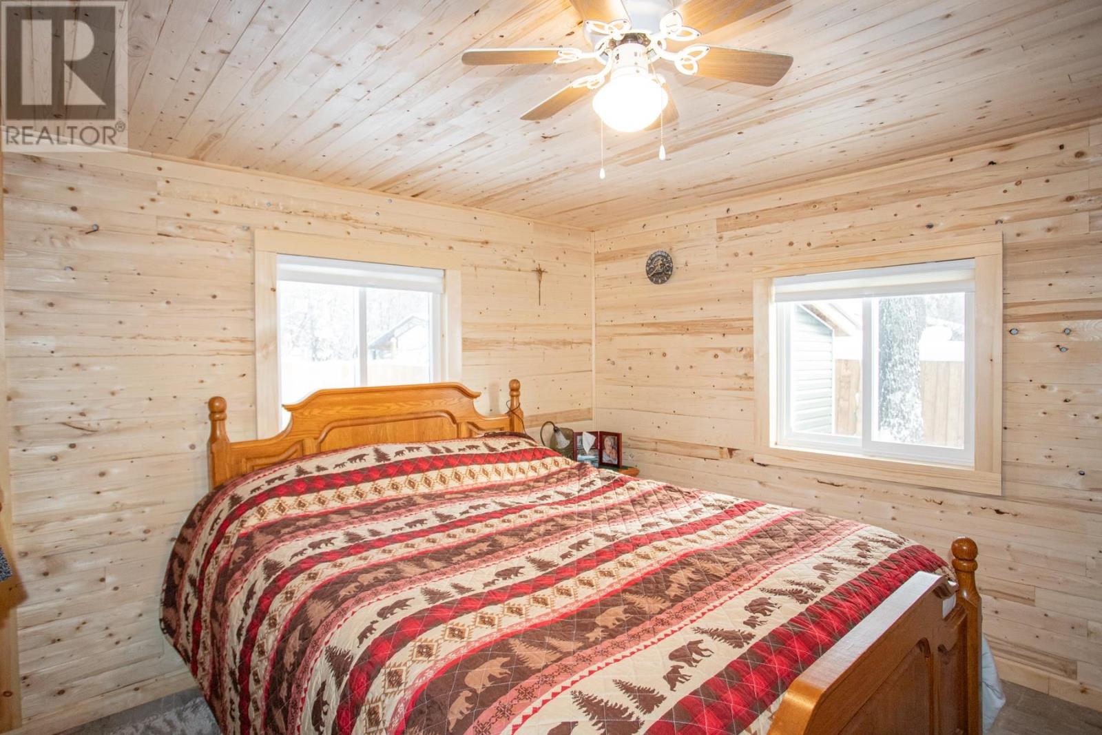 8 Wildwood DR - 35