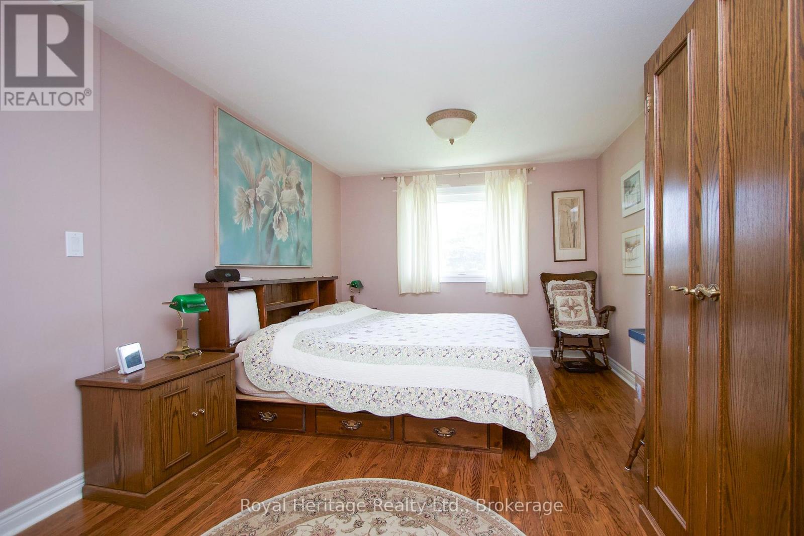 1464 THORNTON ROAD N - 12