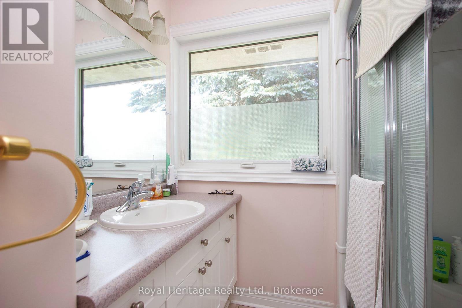 1464 THORNTON ROAD N - 13