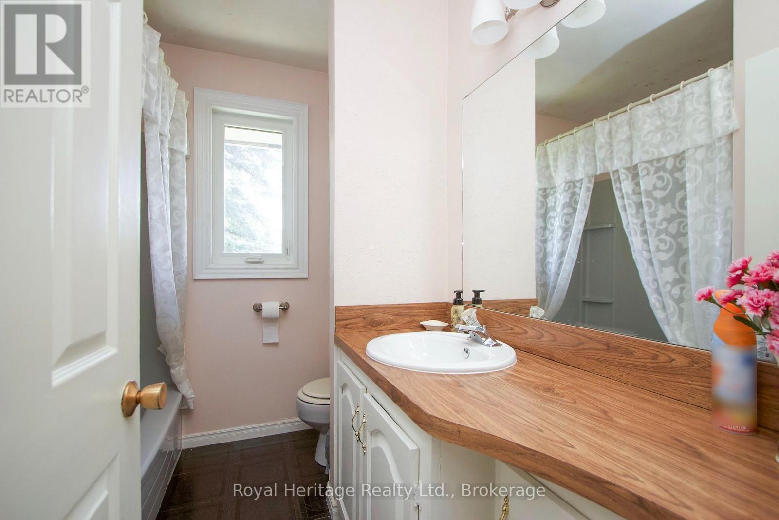 1464 THORNTON ROAD N - 15