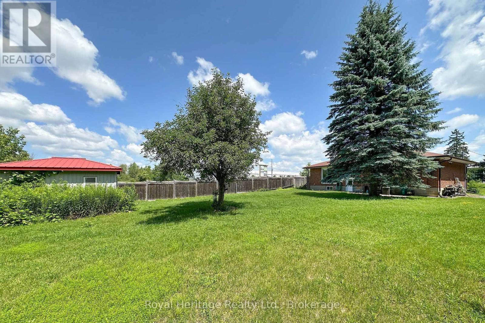 1464 THORNTON ROAD N - 18