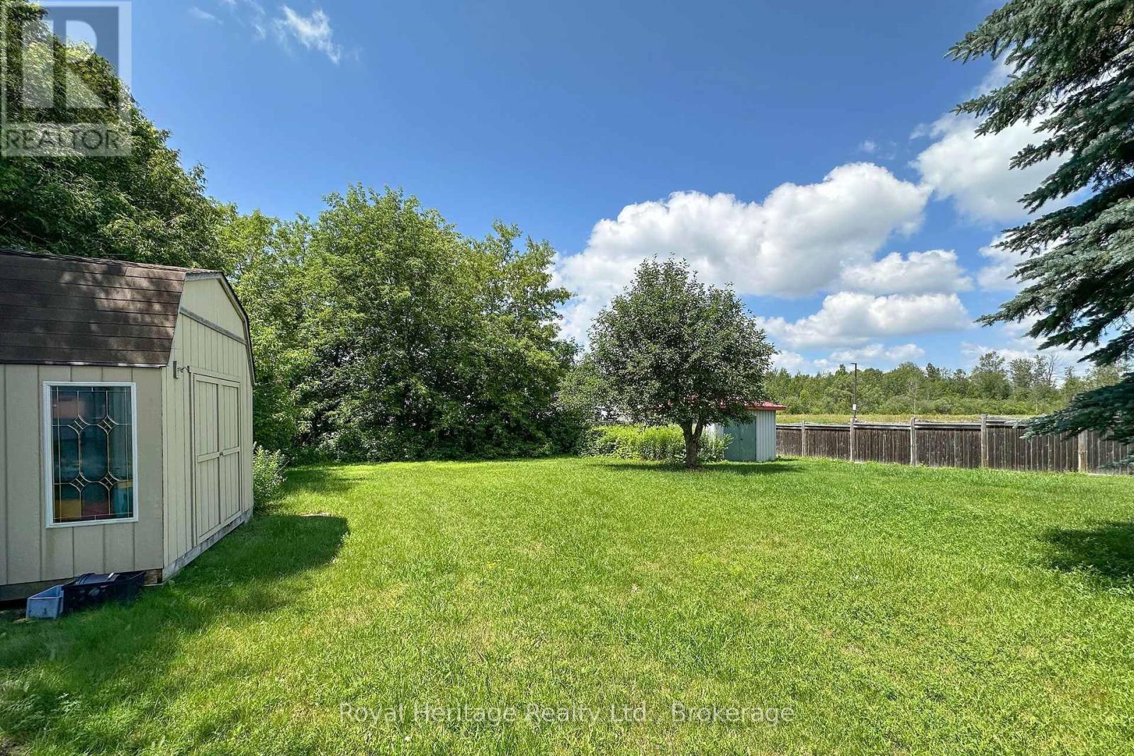 1464 THORNTON ROAD N - 20