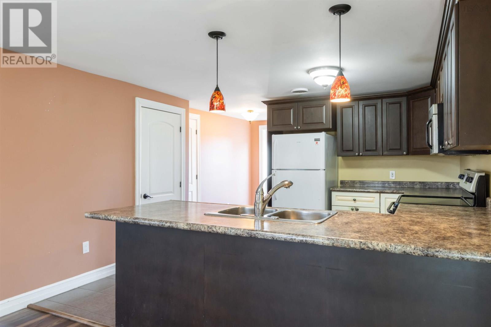 11770 Highway 1 - 11