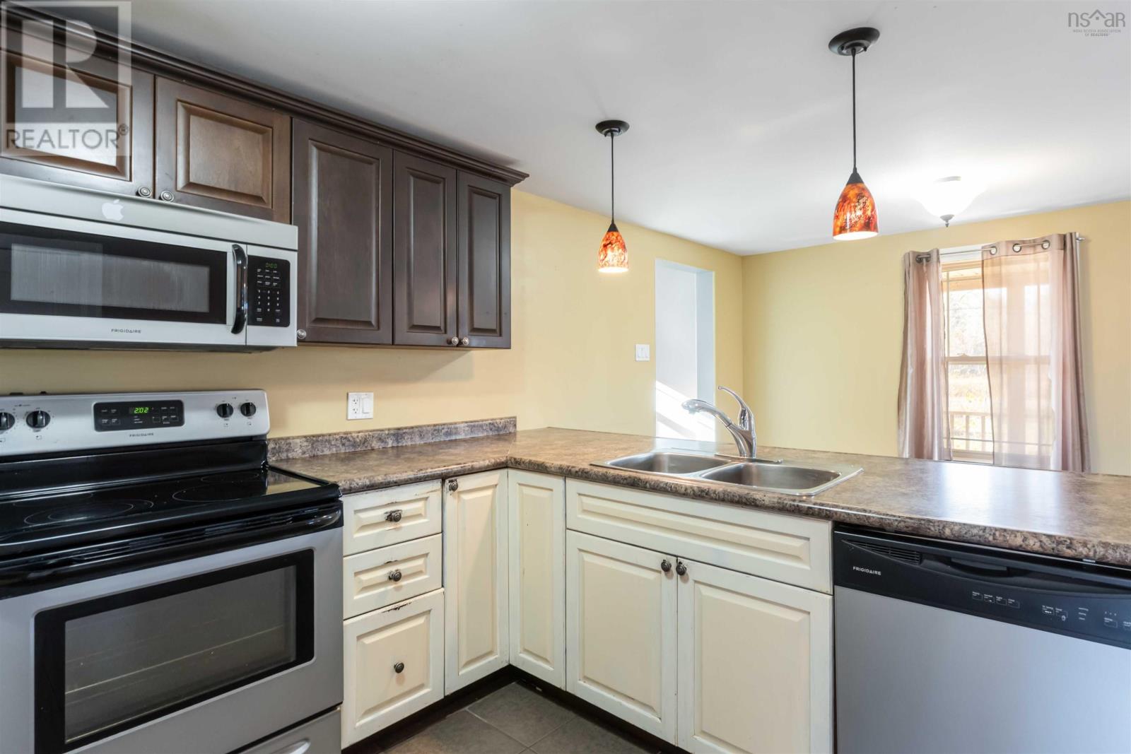 11770 Highway 1 - 15