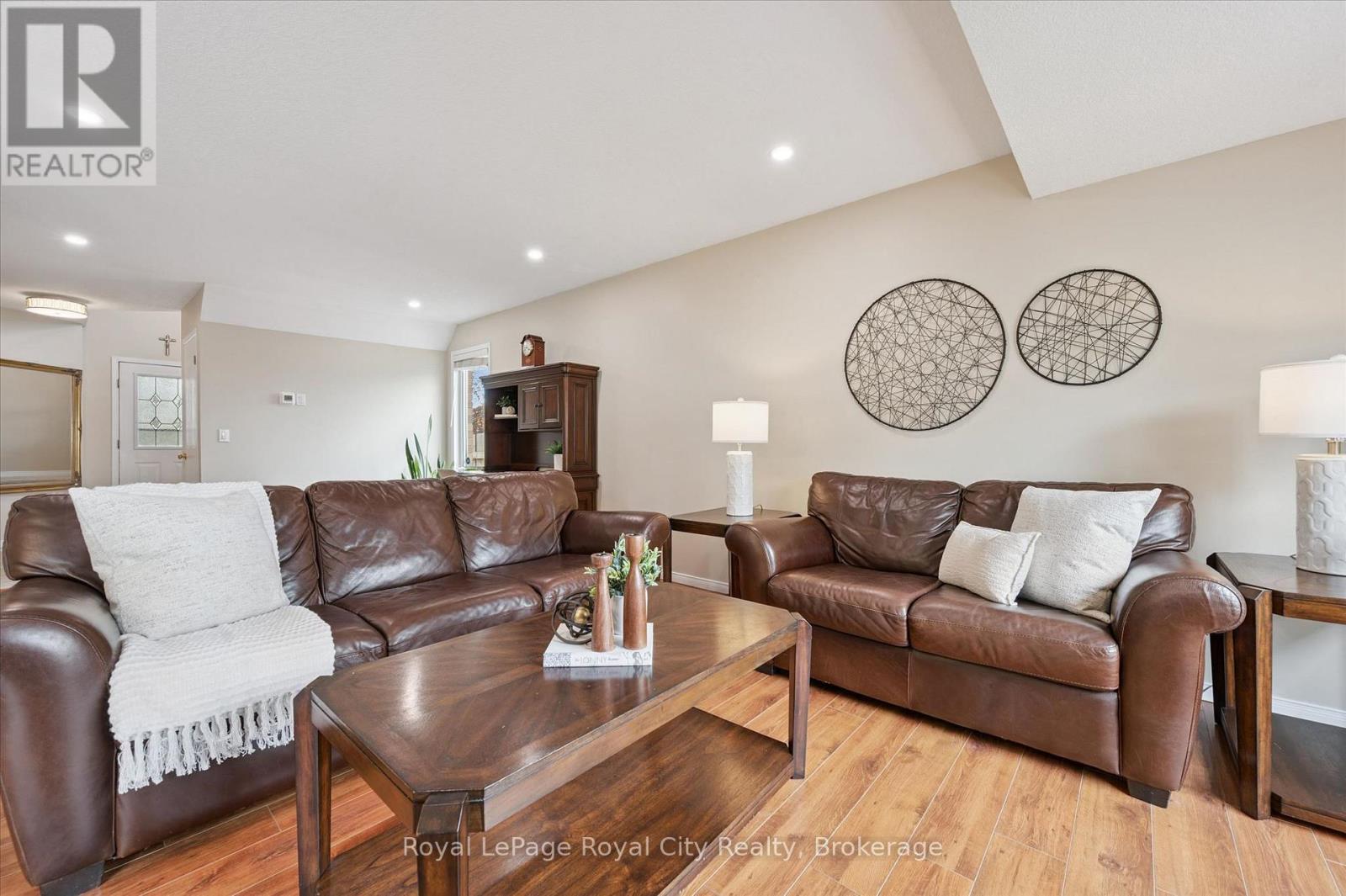 43 KEARNEY STREET - 11