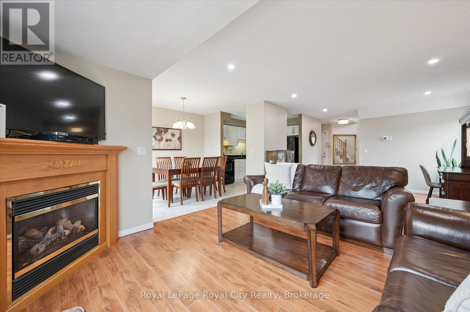 43 KEARNEY STREET - 12