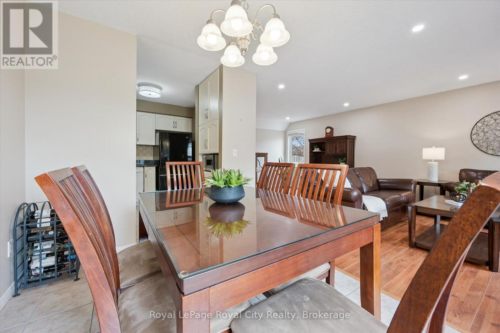 43 KEARNEY STREET - 14