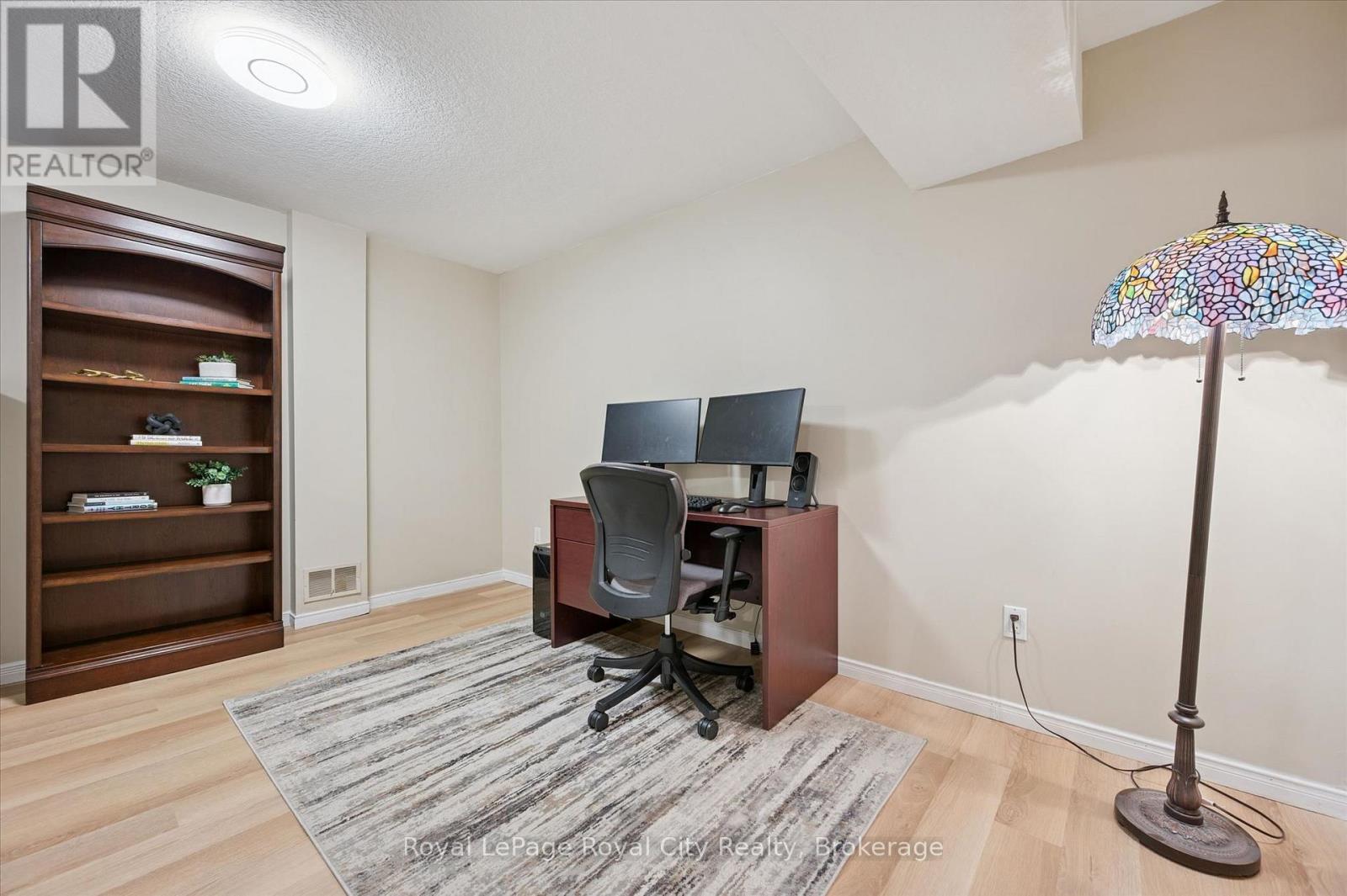 43 KEARNEY STREET - 34