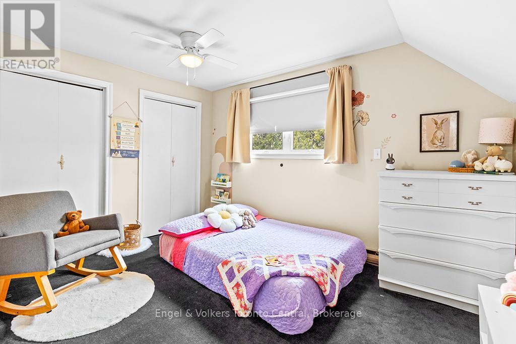 122459 GREY ROAD 5 - 19